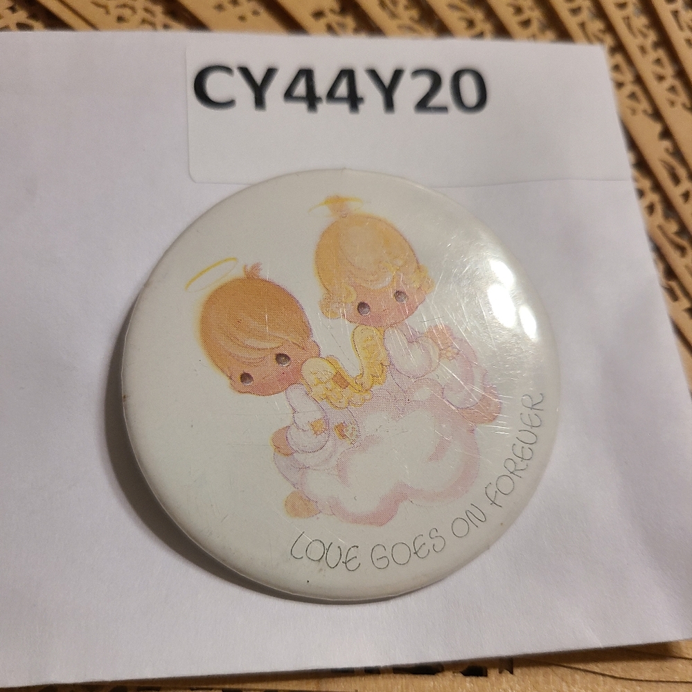 Button for your jacket - Picture 5 of 6